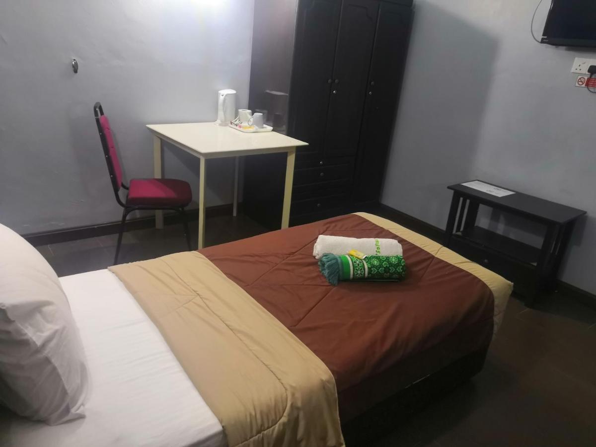 Oyo 90473 Opah Inn Hotel Kampong Ayer Terjun エクステリア 写真