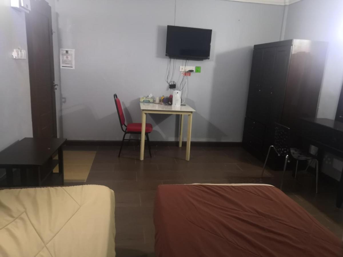 Oyo 90473 Opah Inn Hotel Kampong Ayer Terjun エクステリア 写真