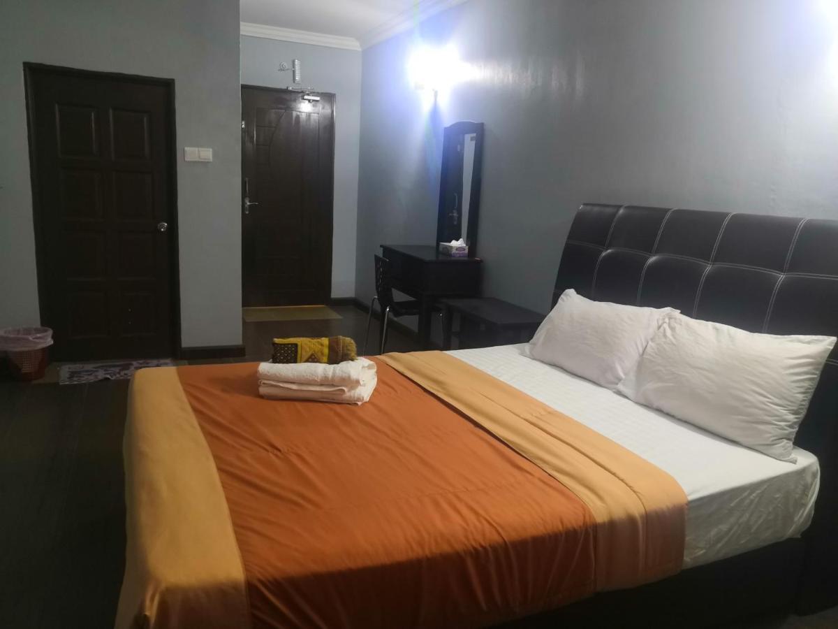 Oyo 90473 Opah Inn Hotel Kampong Ayer Terjun エクステリア 写真