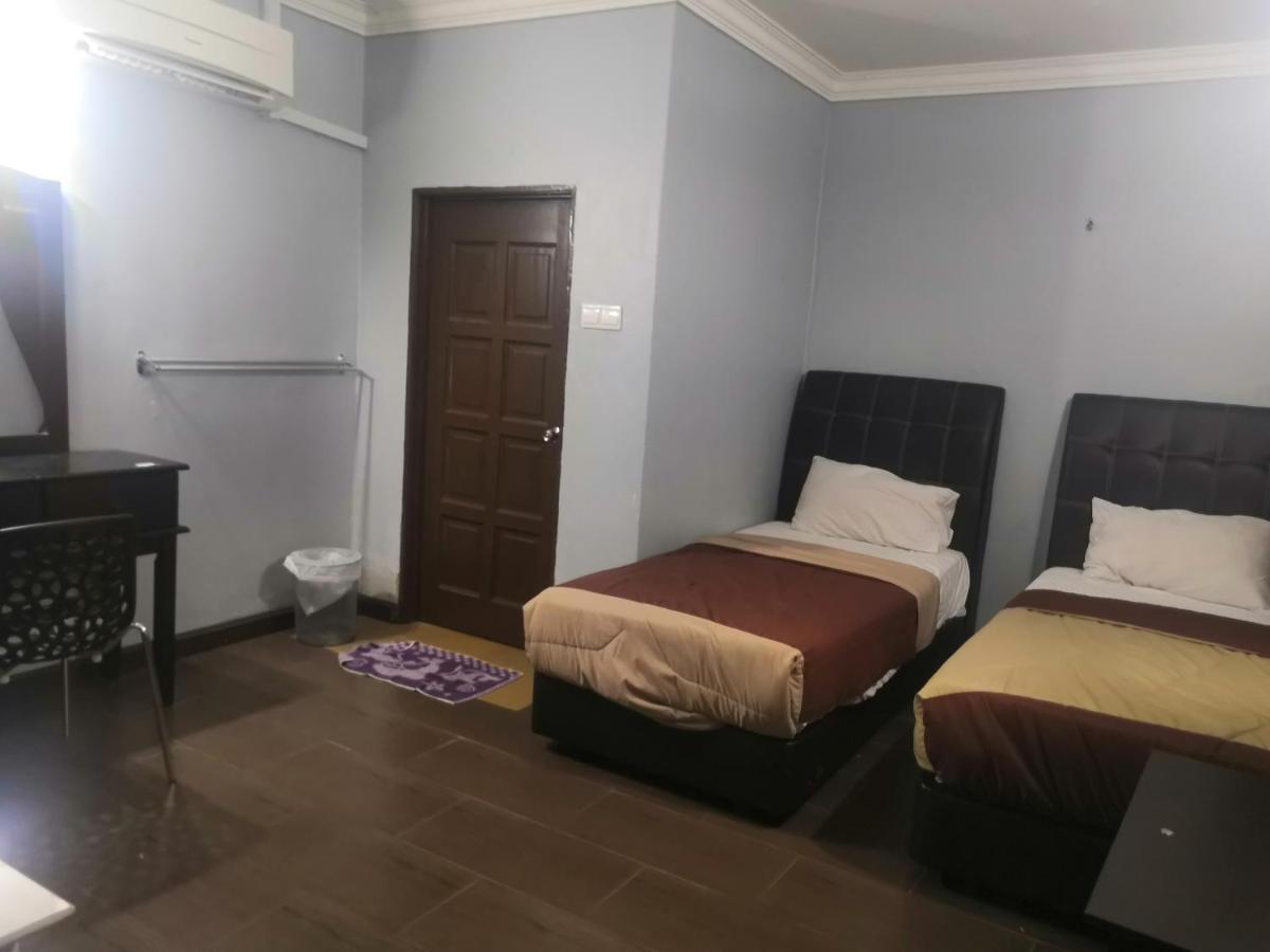 Oyo 90473 Opah Inn Hotel Kampong Ayer Terjun エクステリア 写真