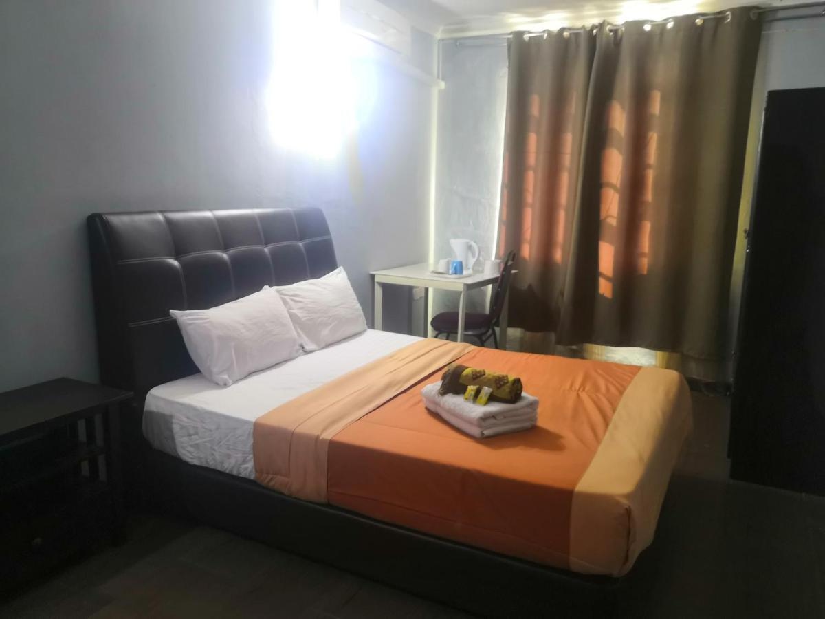 Oyo 90473 Opah Inn Hotel Kampong Ayer Terjun エクステリア 写真