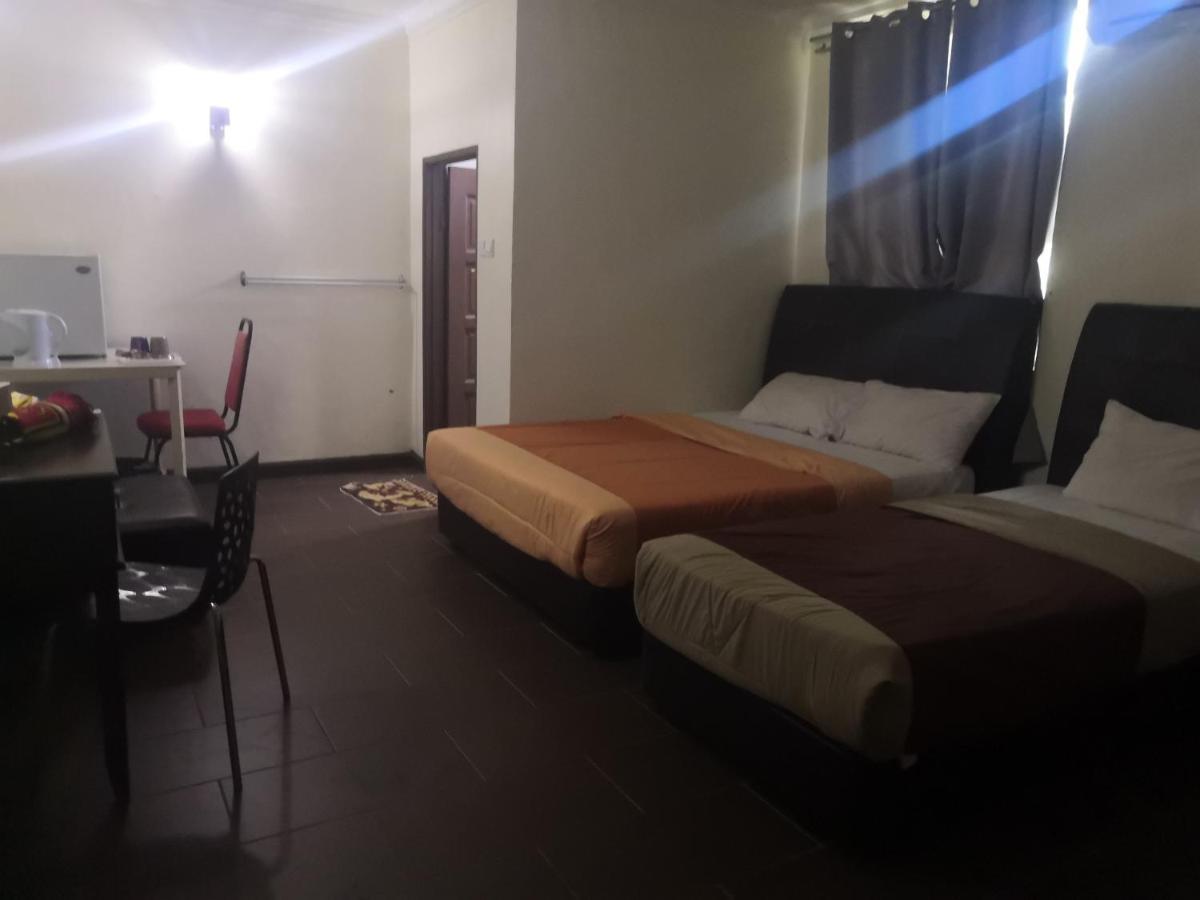 Oyo 90473 Opah Inn Hotel Kampong Ayer Terjun エクステリア 写真